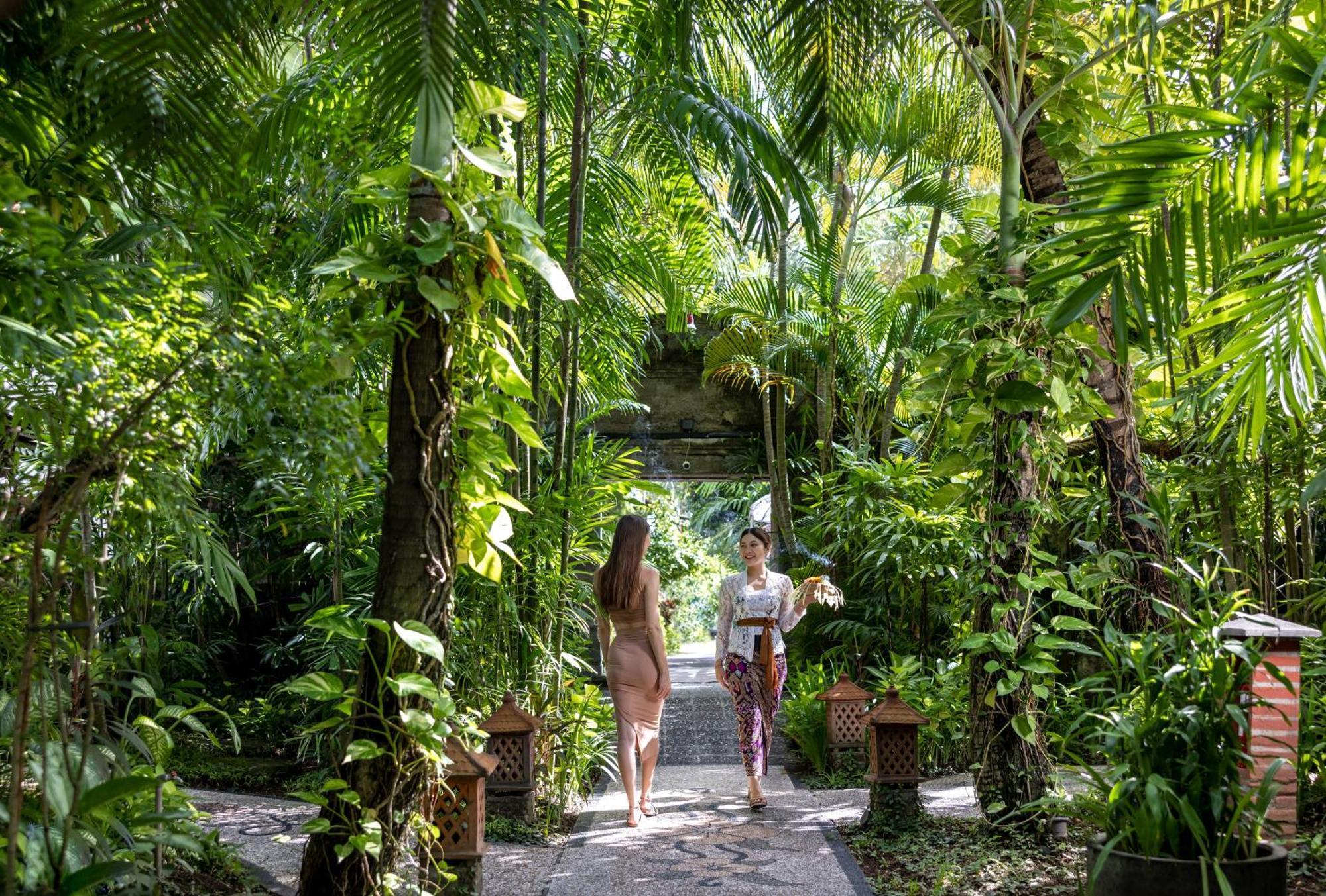 Tonys & - Bali Hotel Seminyak