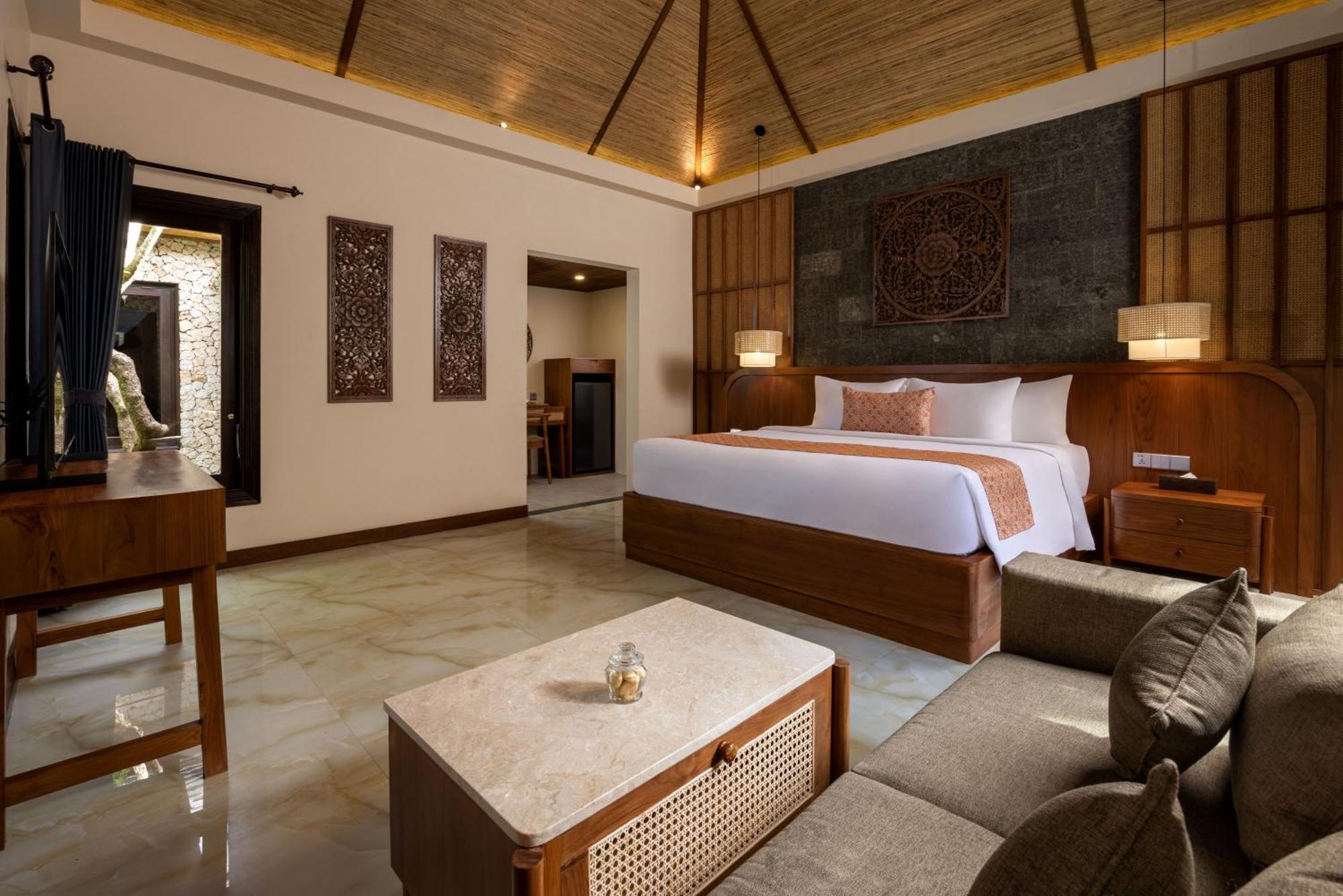 Tonys & - Bali Hotel 4*